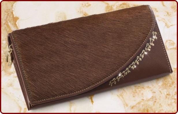 馬九行久財布の正面